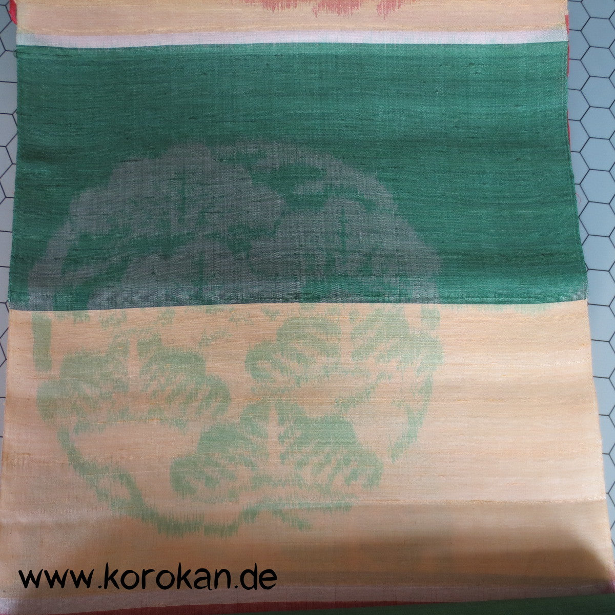 Kranichkreise auf Streifen Meisen Kimono Seide