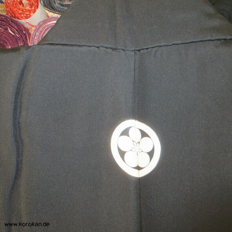 Montsuki, schwarzer Habutai, blaues Baumwollfutter