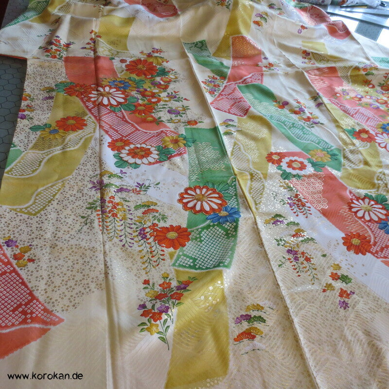 Mitzukoshi Furisode Kimono bunte Tanzaku Streifen mit Wisteria, Golddruck und Stickerei