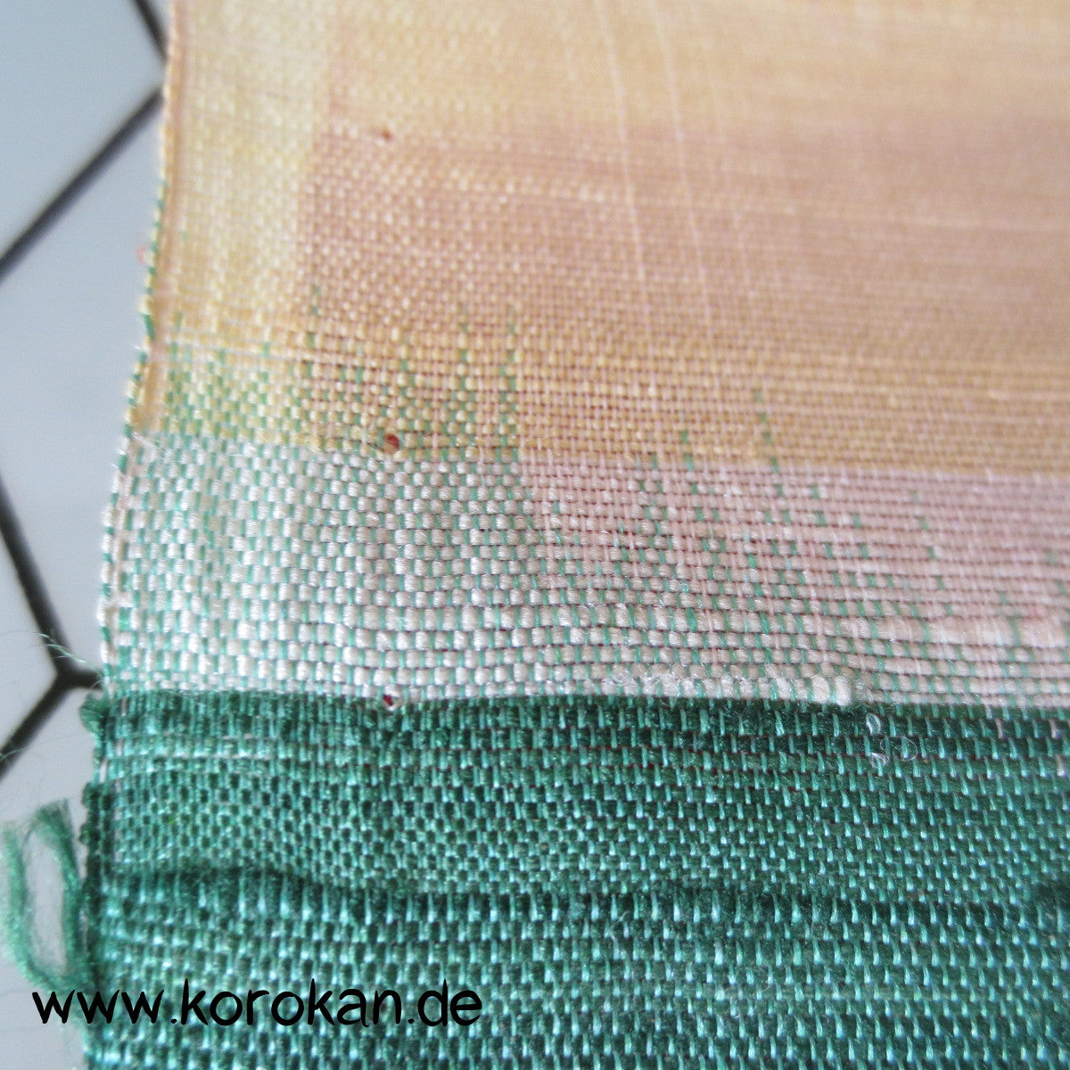 Kranichkreise auf Streifen Meisen Kimono Seide