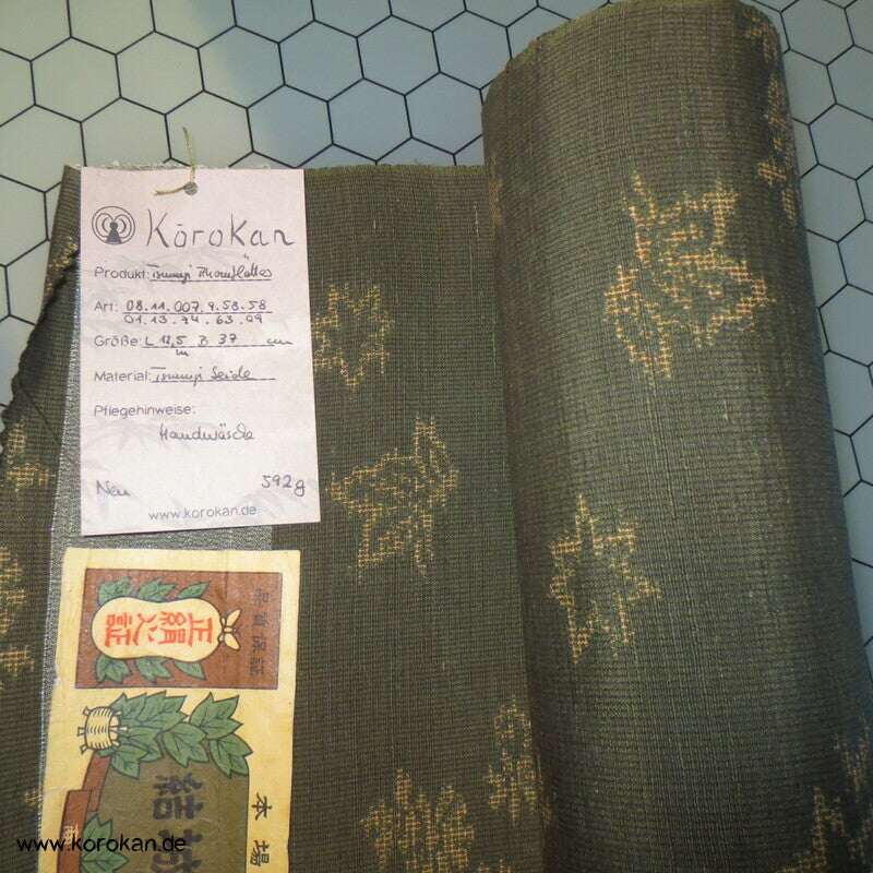 Stoffballen Tsumugi Seide, Ahornblätter Kasuri