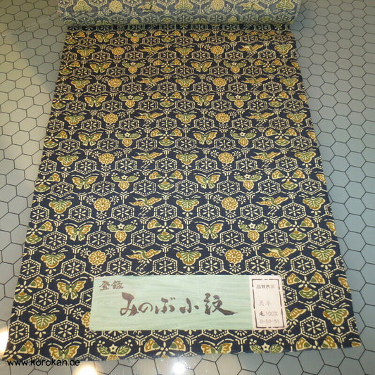 Kimono Stoffrolle Tanmono Wolle Kraniche, Kikko, Schmetterlinge