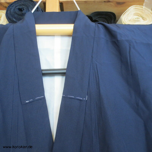 einfarbig dunkelblauer Kimono für Kinder / Jungen