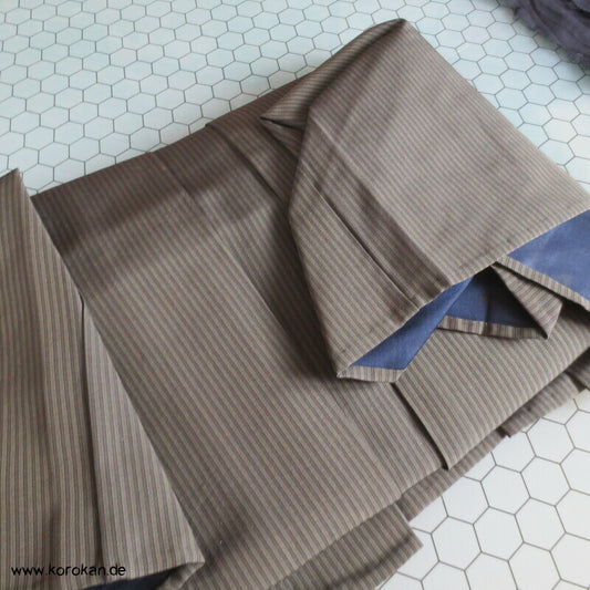 grün gestreifte Hakama - Andon - Rock - Typ