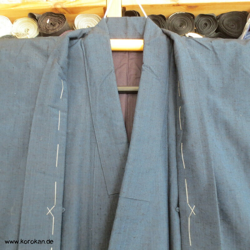 grob gewebtes Ensemble aus Kimono und Haori, blau meliert