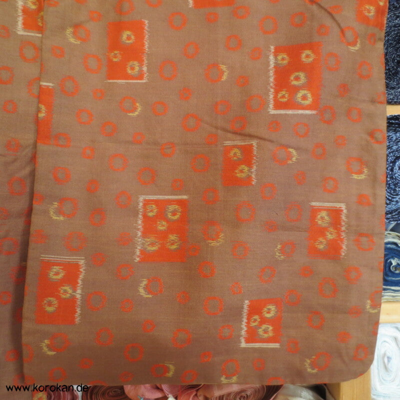 abstraktes Muster auf hellbraun Meisen Seiden Kimono