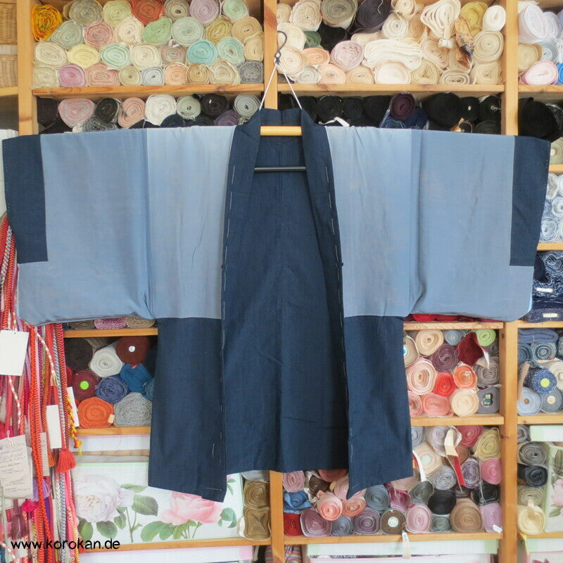 grob gewebtes Ensemble aus Kimono und Haori, blau meliert