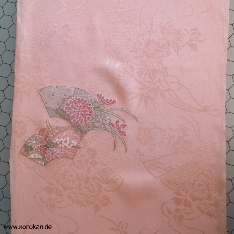 Blütenfächer blush mit Golddruck Kimono Seidendamast