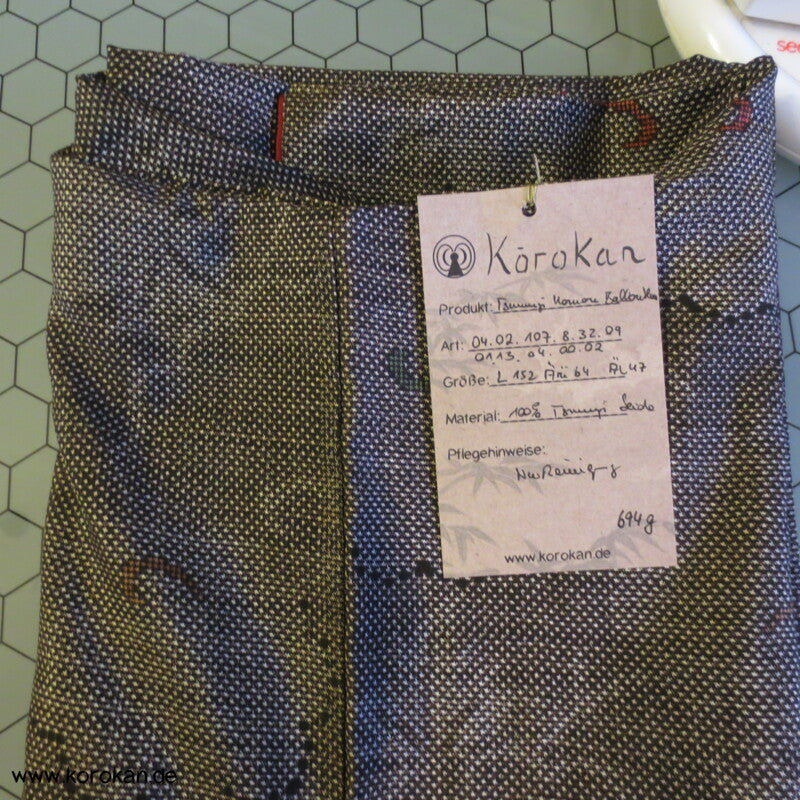 Kugel Chrysanthemen Kasuri Tsumugi Seiden Kimono