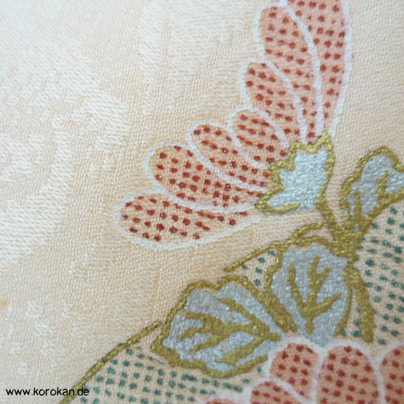 Blütenfächer blush mit Golddruck Kimono Fächer Seidendamast