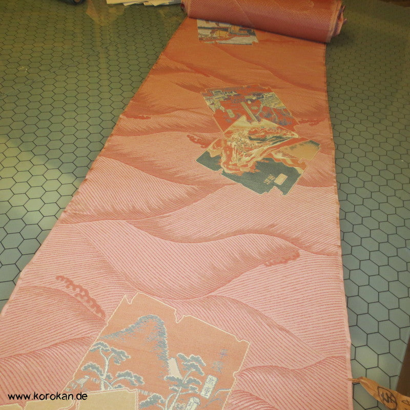 Wellen und Shikishi Omeshi Seiden Jacquard Araihari Kimono