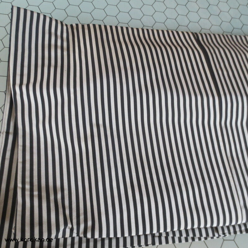 hellgrau schwarz gestreifte Hakama - Umanori Hosen-Typ, originalgeheftet