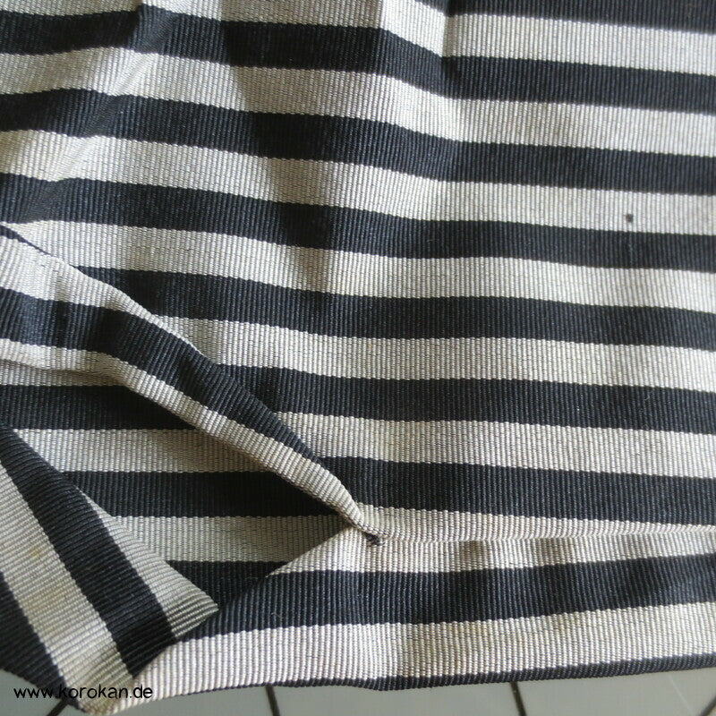 hellgrau schwarz gestreifte Hakama - Umanori Hosen-Typ, originalgeheftet