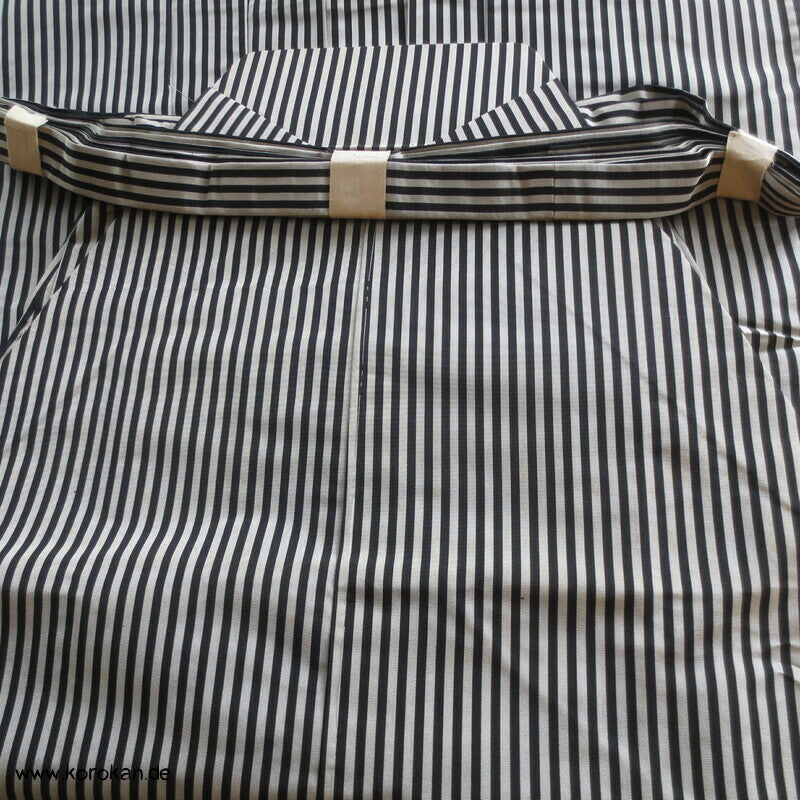 hellgrau schwarz gestreifte Hakama - Umanori Hosen-Typ, originalgeheftet