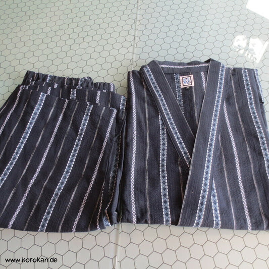 Jinbei Kimono - kurzer Pyjama Zweiteiler für den heißen Sommer