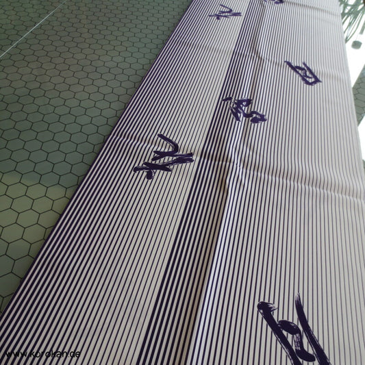 Streifen und Kanji Kimono Crepe Synthetik