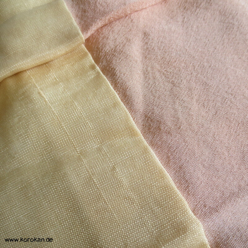Blütenbäume mit silber Komon Kimono