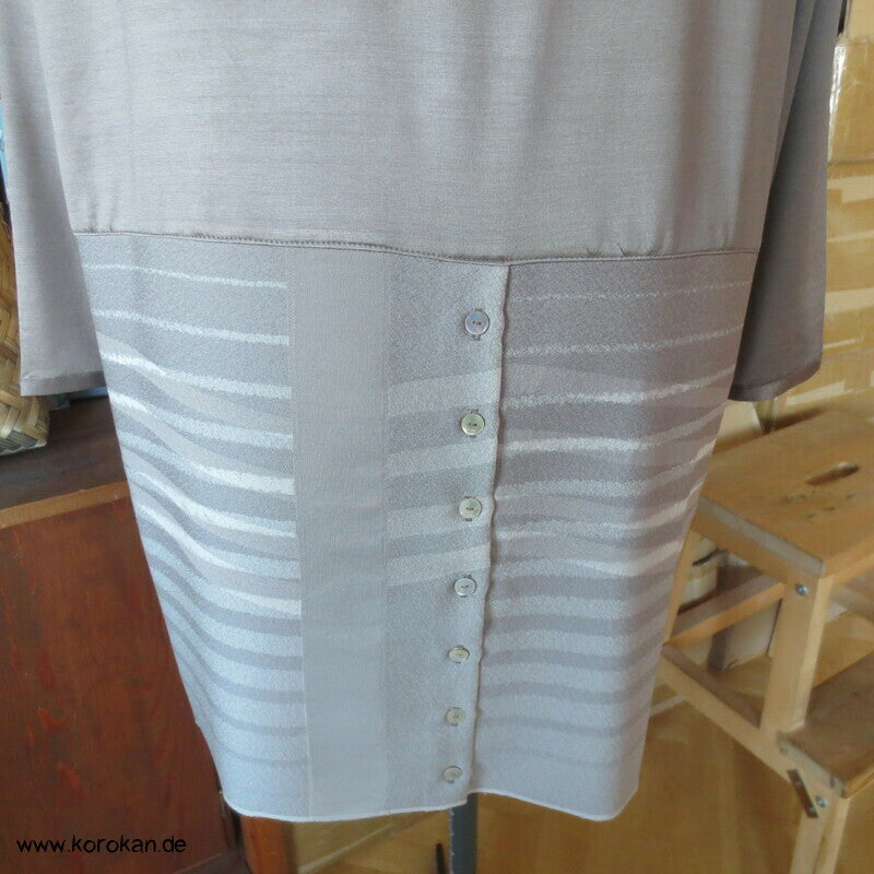 Longshirt aus glänzendem Viscosejersey mit Verlängerung aus Kimonoseidenrest, Gr. XL