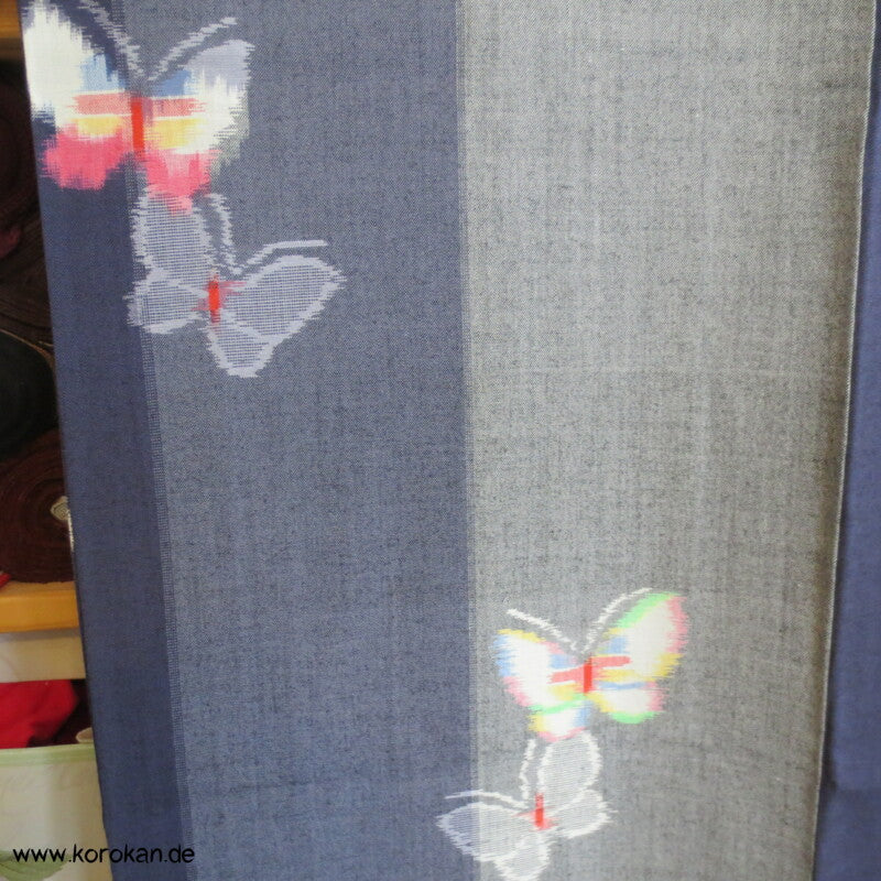 Kasuri Schmetterlinge auf blaugrauen Streifen Woll Hitoe Kimono