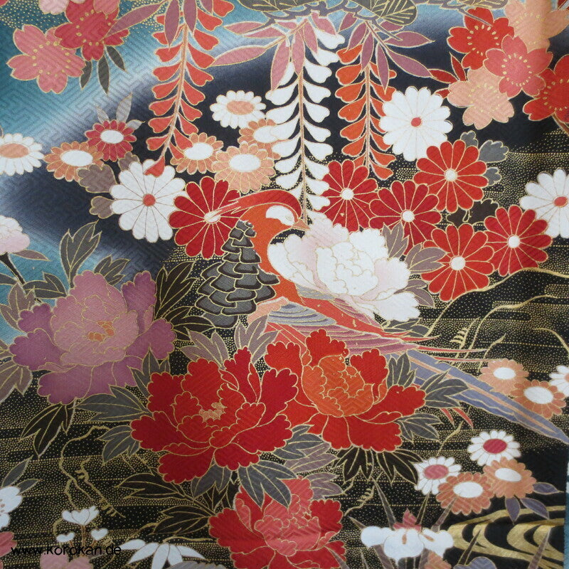 Mandarinenten und Blüten Furisode, Seiden Karieba