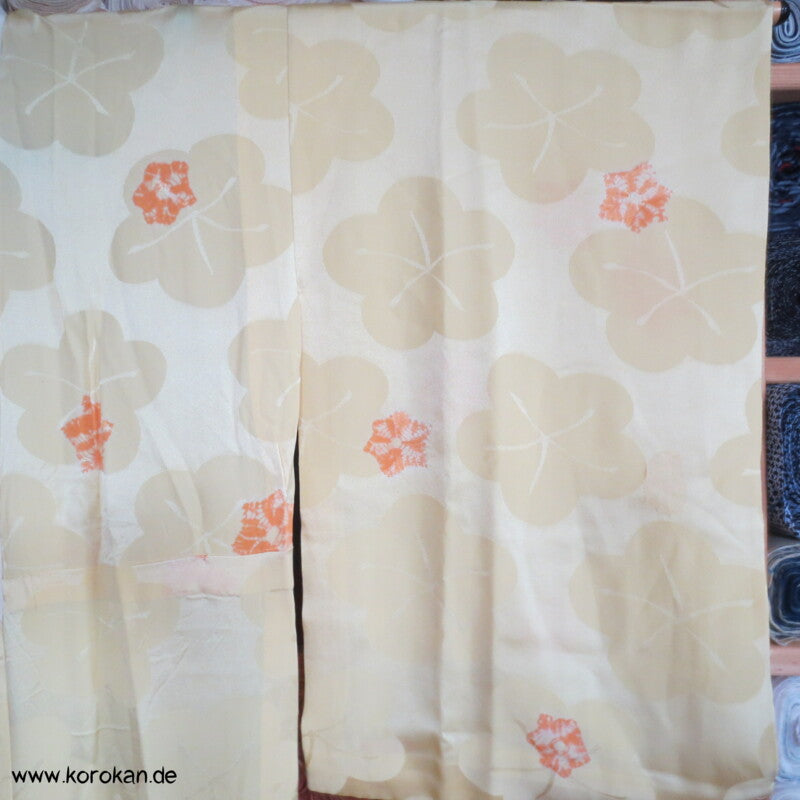 Seiden Ume Blüten Damast mit Shibori Juban Kimono