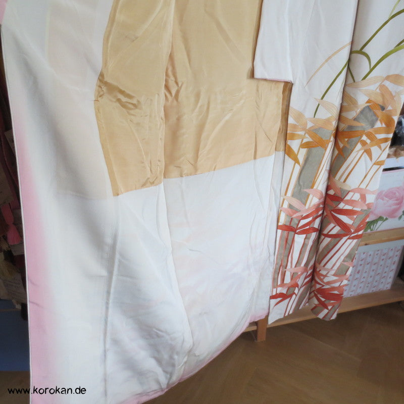 bunter Bambus auf hellem Seidencrepe Grund Homongi Kimono