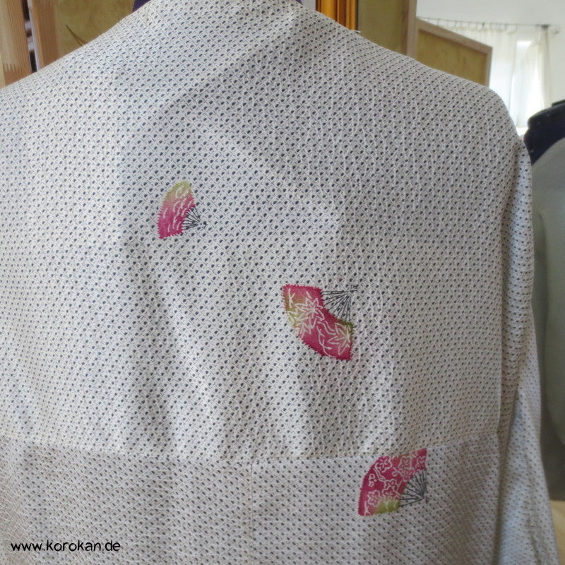 Kimono Seidendamast Bindeband Bluse mit kleinen Fächern über Kanoko Dots