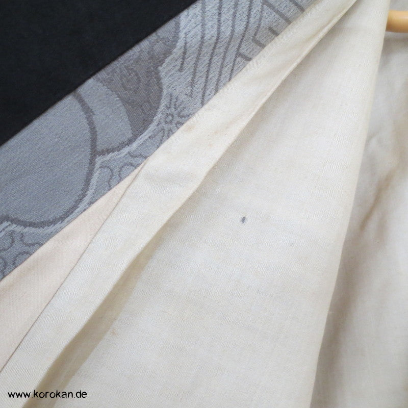 grauer Ume Jacquard/ Satin Kragen, sehr große Dochugi Jacke