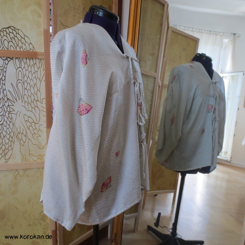 Kimono Seidendamast Bindeband Bluse mit kleinen Fächern über Kanoko Dots