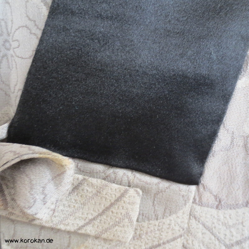 grauer Ume Jacquard/ Satin Kragen, sehr große Dochugi Jacke