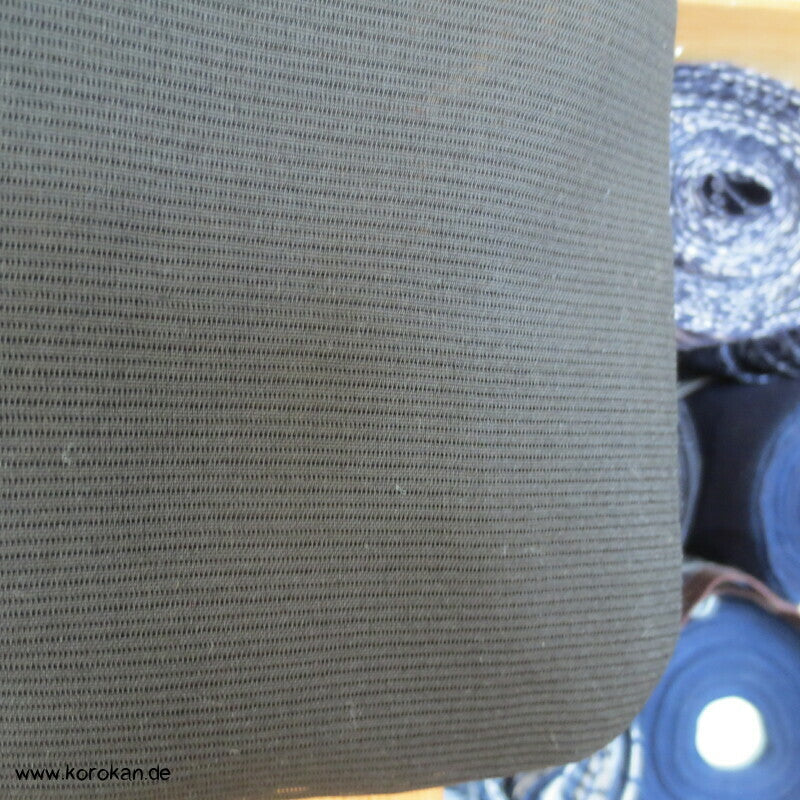 schwarz Rho Seide, Durchbruchmuster Haori