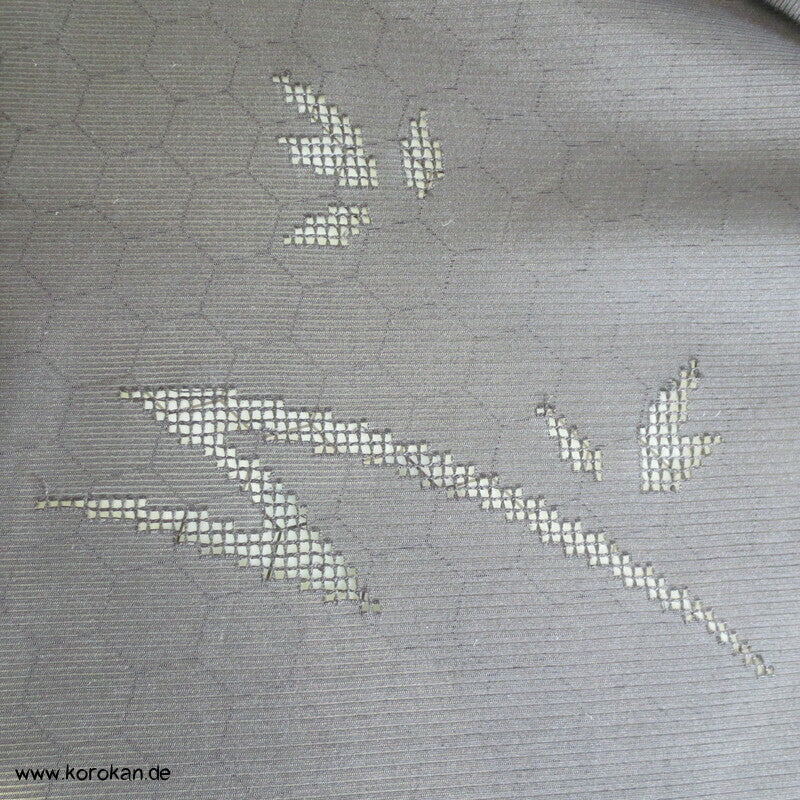 schwarz Rho Seide, Durchbruchmuster Haori