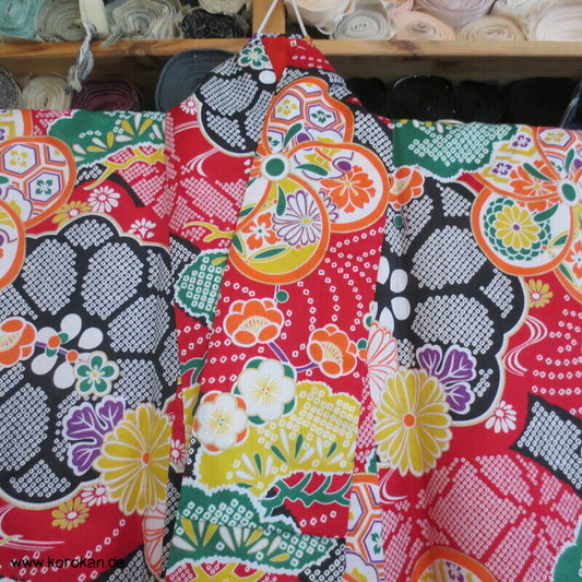 wildbunte Ume, Blüten Komon Kimono, Polyester Damast