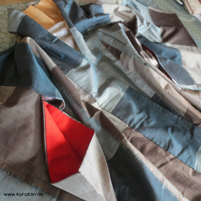 Ichimatsu Karo Kasuri Tsumugi Seiden Kimono, Japan