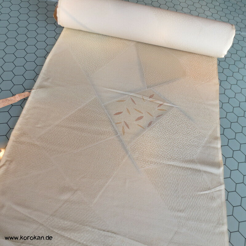 Kiribame Steinplattenmuster Rinzu Damast Kimono Seide