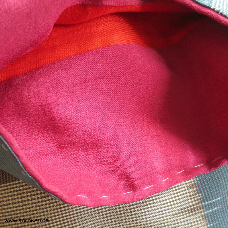 Ichimatsu Karo Kasuri Tsumugi Seiden Kimono, Japan