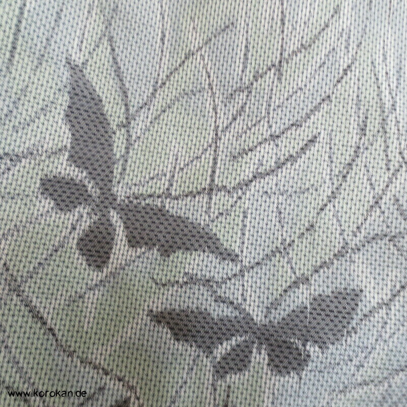Tsumugi Seide Kasuri Schmetterlinge in blaugraugrün