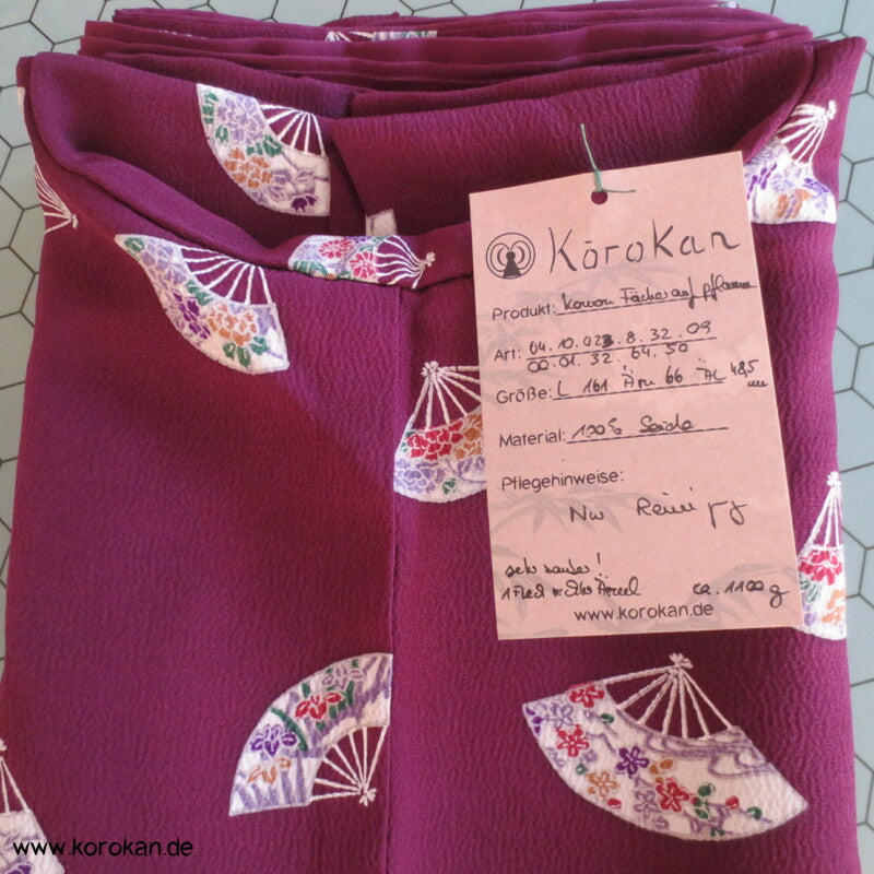 Fächer auf pflaume Komon Seidencrepe Kimono