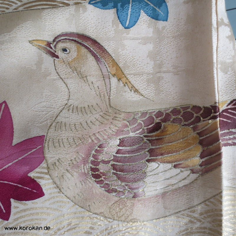 Mandarinenten, teilweise bestickter Seidendamast Homongi Kimono