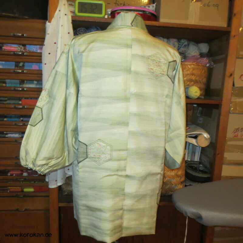 Dochugi Kimono Jacke, dicke Tsumugi Seide mit Kikko Motiven