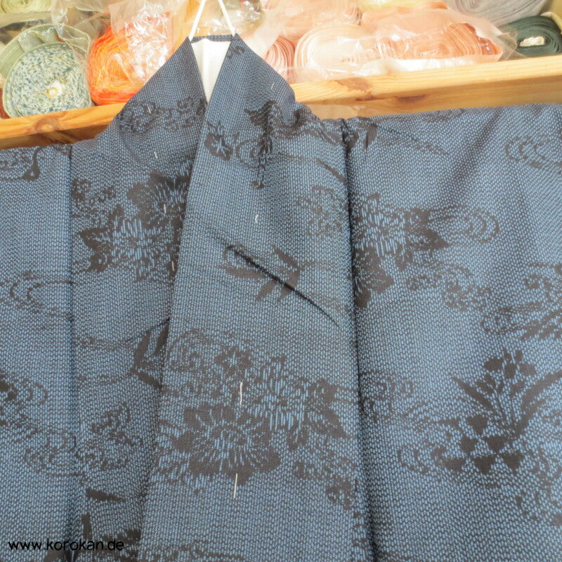 Kranich Kasuri Tsumugi Seiden Kimono