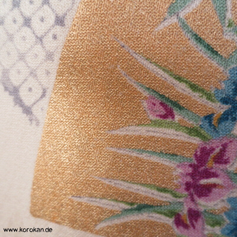 Fächer mit Gold Komon Seidencrepesatin Kimono