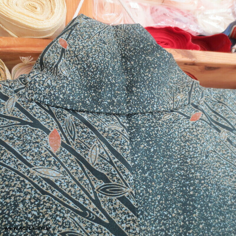 Komon Kimono diagonales Zweige im Schneesturm Muster, waschbar