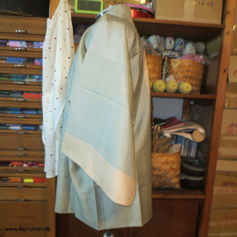 Dochugi Kimono Jacke Tsumugi Seide breite Streifen hellblau natur