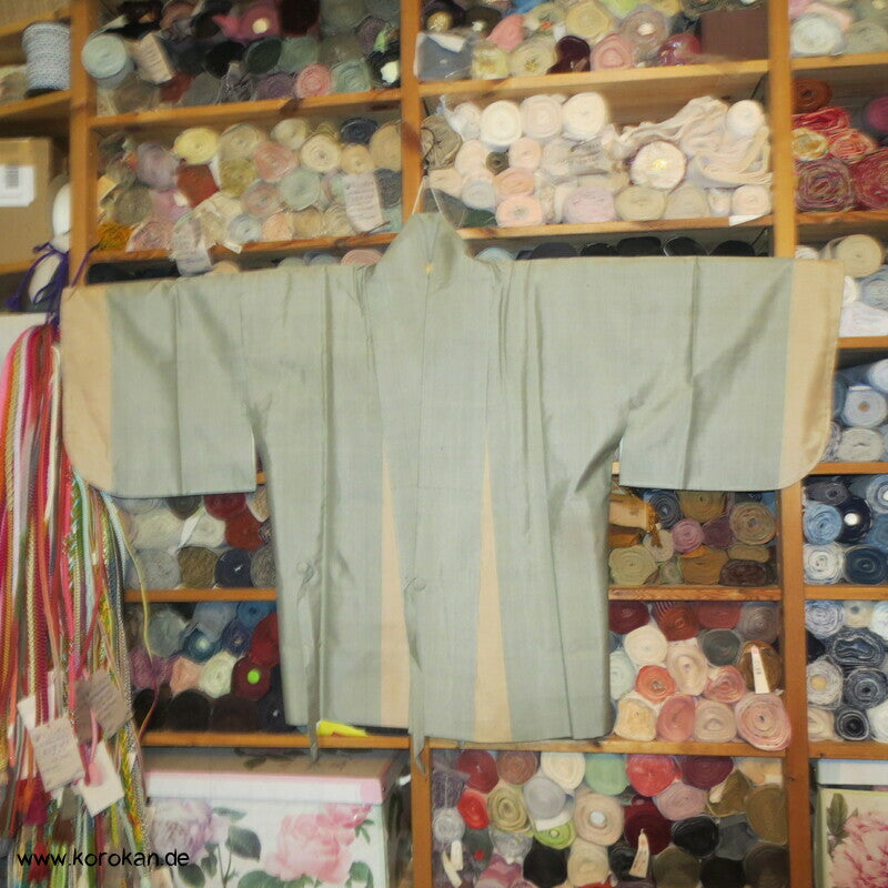 Dochugi Kimono Jacke Tsumugi Seide breite Streifen hellblau natur