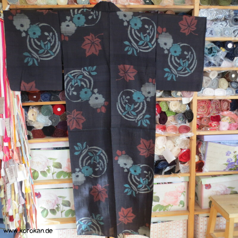 Kasuri Rondelle türkis auf schwarz Hitoe Meisen Komon Kimono