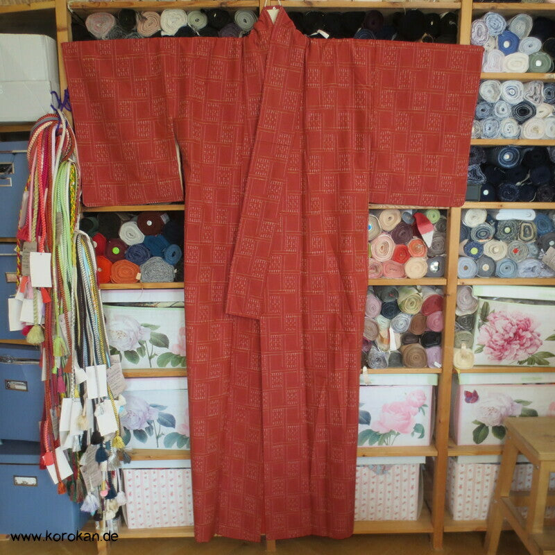 variables Karo Kasuri auf persimmon Tsumugi Kimono