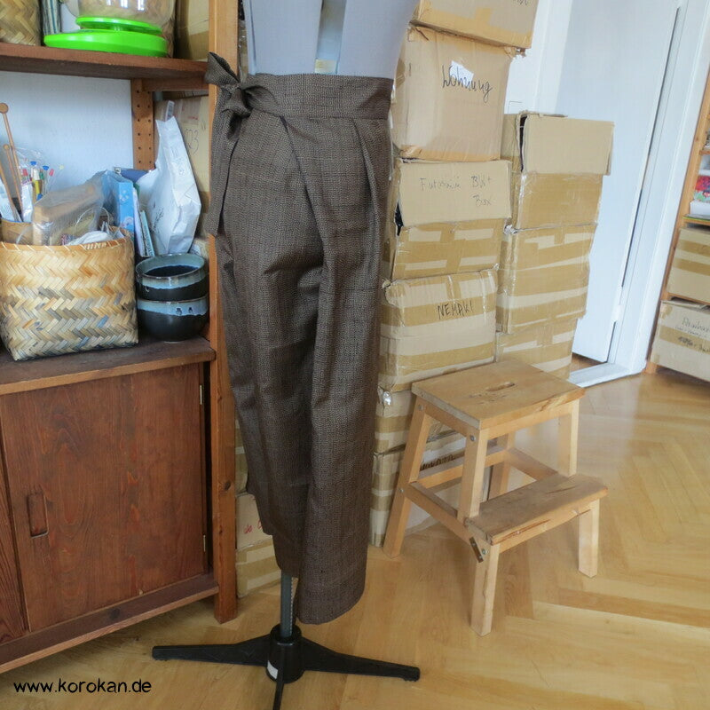 Hakama artige Hose, Kasuri Tsumugi Seide