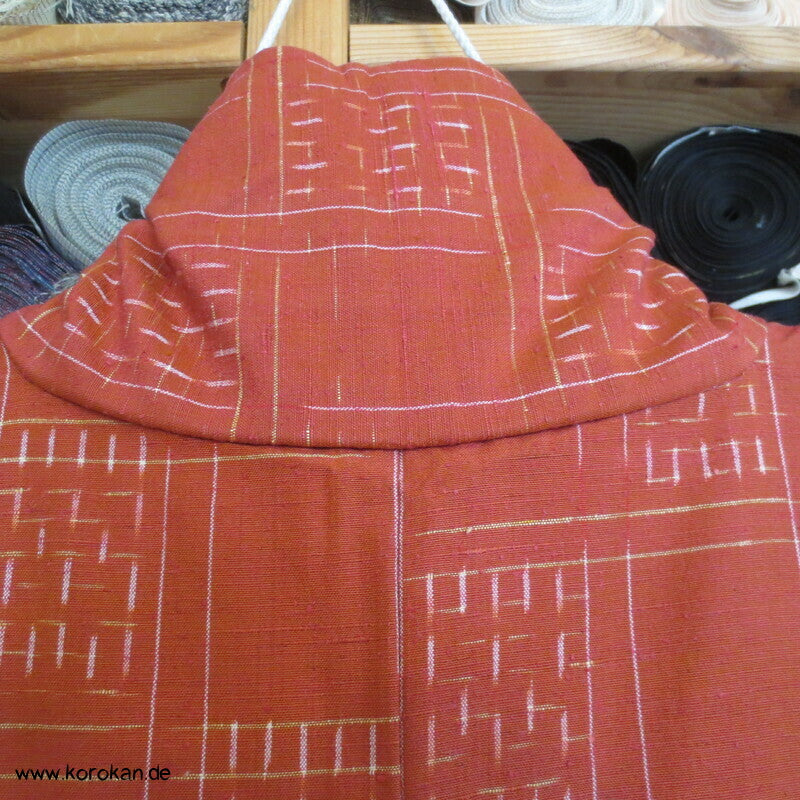 variables Karo Kasuri auf persimmon Tsumugi Kimono