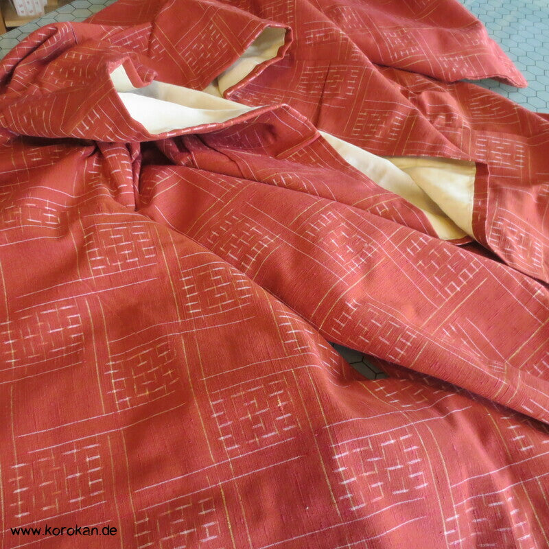 variables Karo Kasuri auf persimmon Tsumugi Kimono